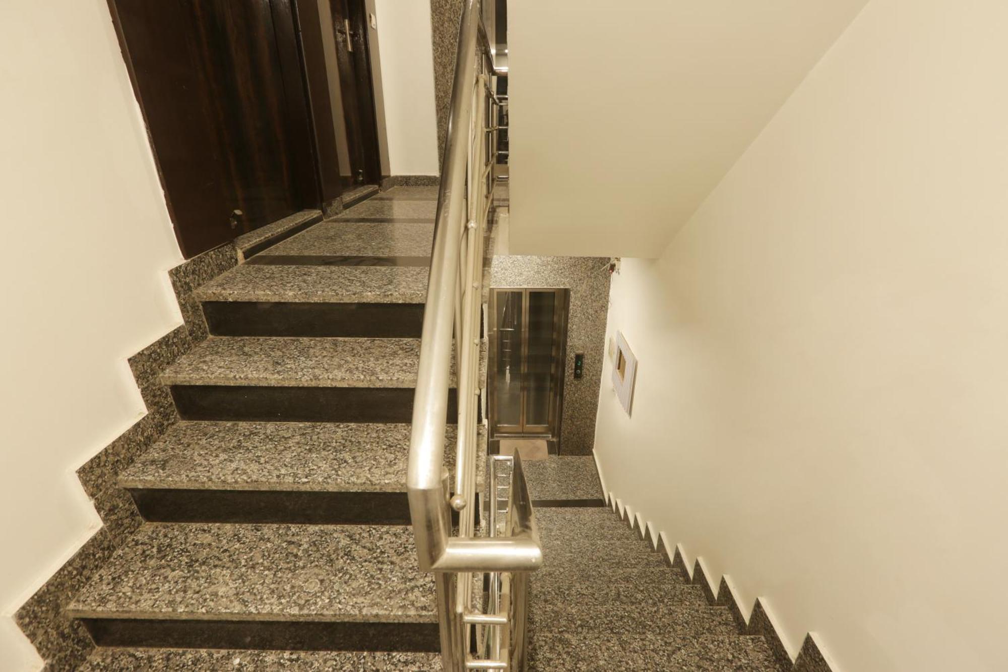 Hotel Aerostay Residency Igi Airport Delhi 뉴델리 외부 사진